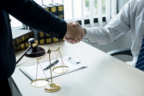 Comment trouver un bon avocat ?